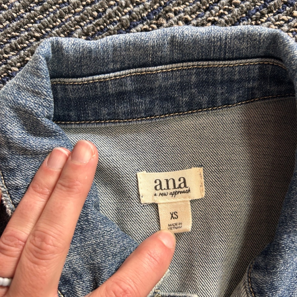 Jean jacket - Picture 2 of 2